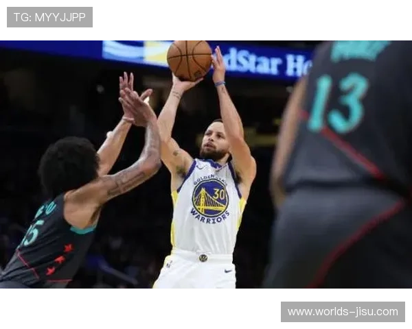 勇士赛季首战三分手感火热但失误频繁全场18次失误成败关键
